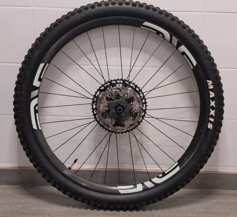 Used Chris King M730 bike — image 7 of 7