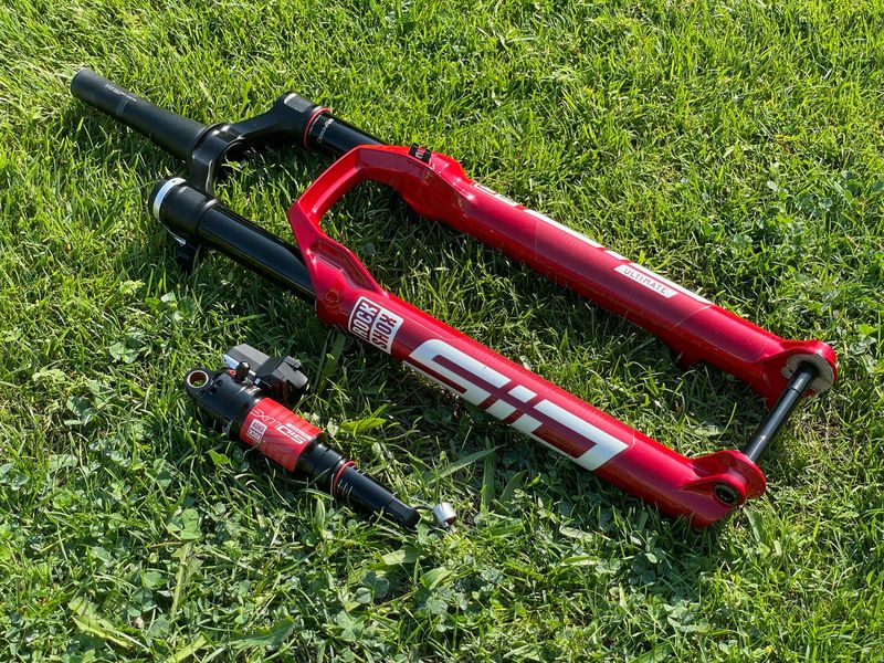 Brugt RockShox SID Ultimate 120mm Flight Attendant 35mm Fork + 190x45mm SID Luxe Shock 2026 Fork