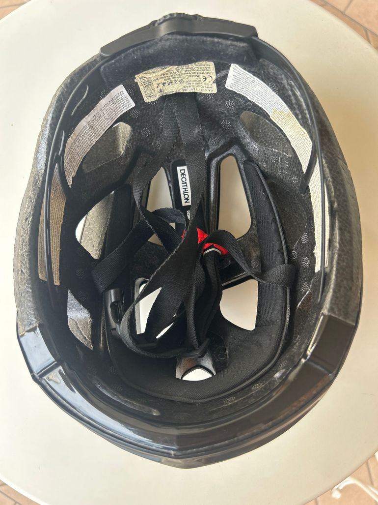 Used Van Rysel Casco Helmet 2022 bike — image 2 of 2