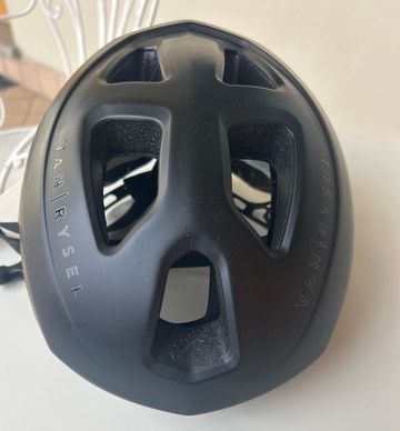 Used Van Rysel Casco Helmet 2022 bike — image 1 of 2