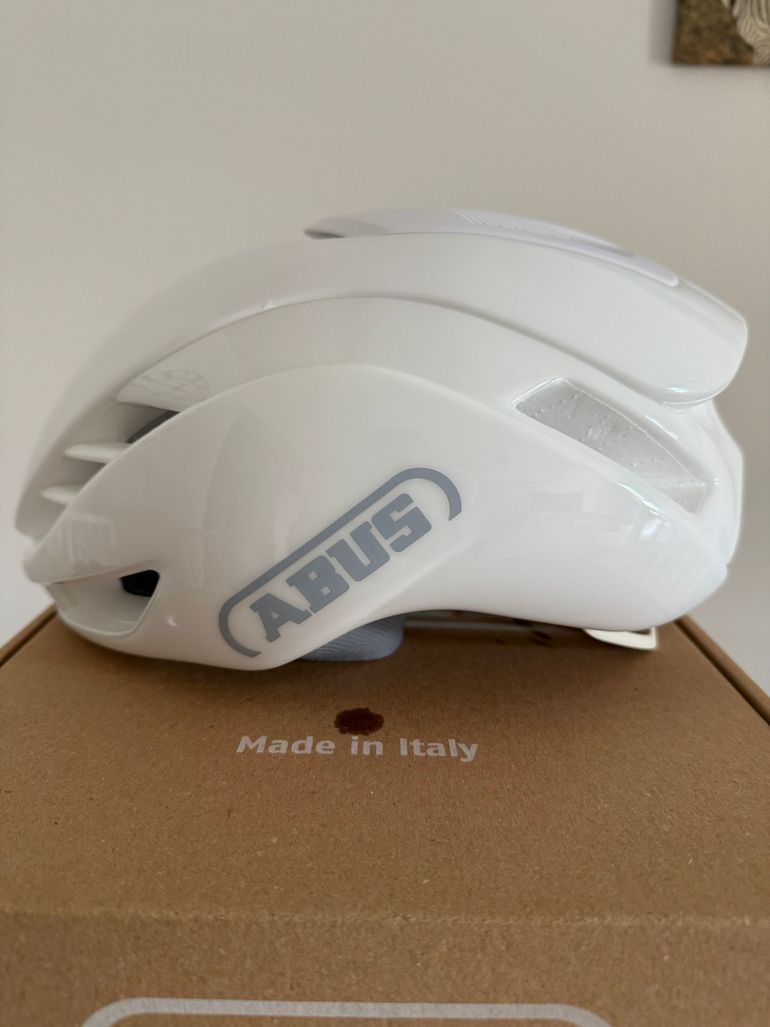 Used ABUS GameChanger 2.0 Helmet bike — image 3 of 6