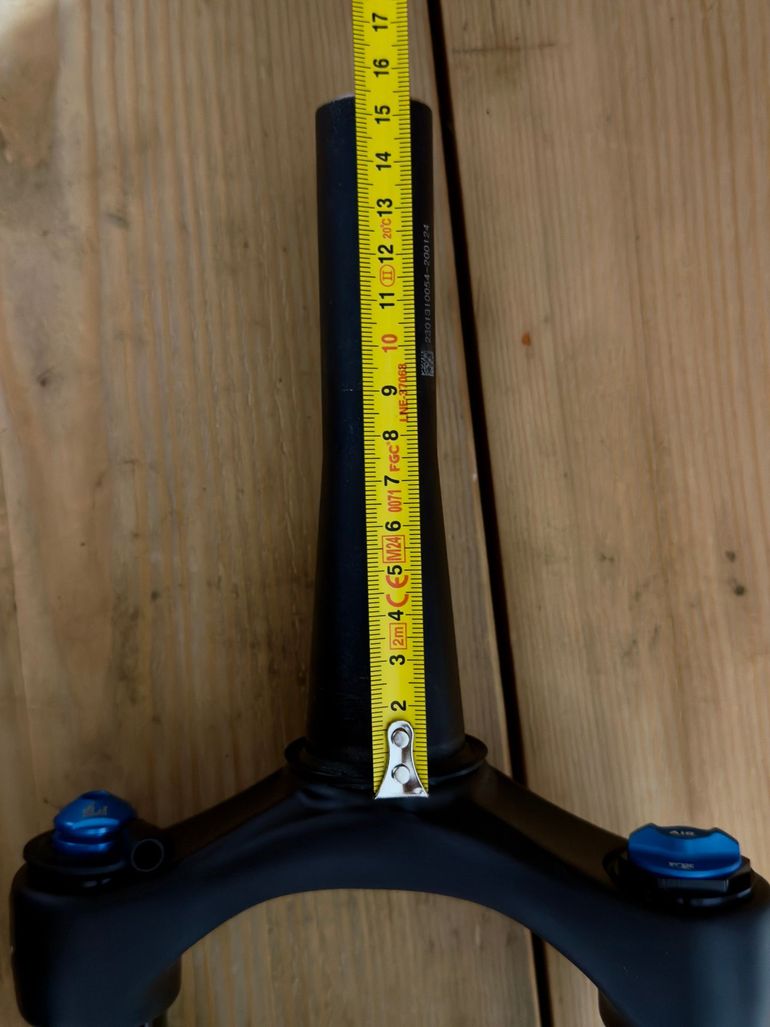 Used Fox 32 Float Rhythm Fork 2025 bike — image 7 of 7