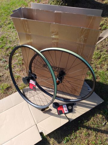 Käytetty Stans Notubes Arch MK4 bike — kuva 2 / 6