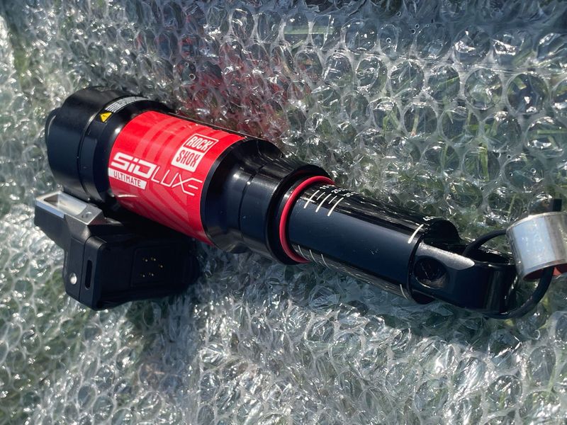 Brugt RockShox SIDLuxe Ultimate Flight Attendant 190x45mm Rear Shock SID Luxe 120mm 2026 Rear Suspension
