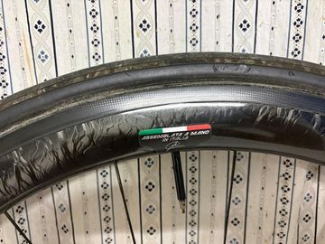 Brugt Tsunami Carbon Project Carbon Wheels 2026 bike — billede 4 af 5