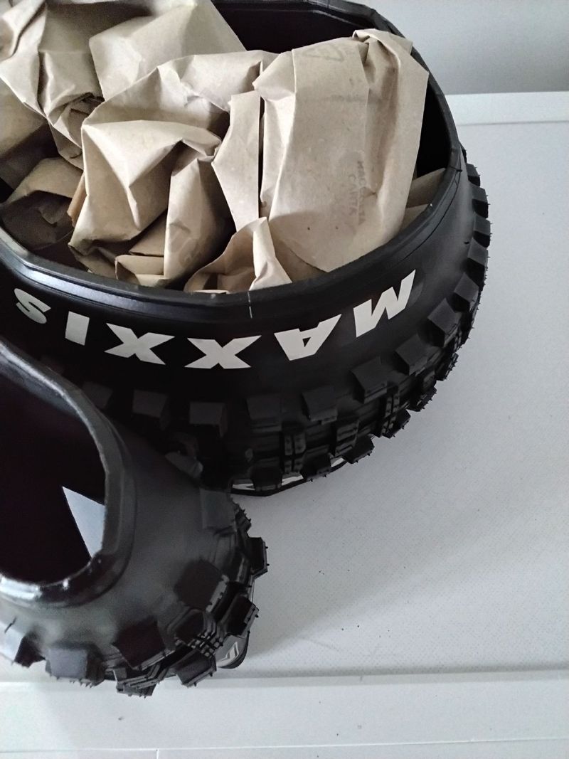 Used Maxxis Minion DHR II 3CT EXO+ 2026 Tyres & Tubes