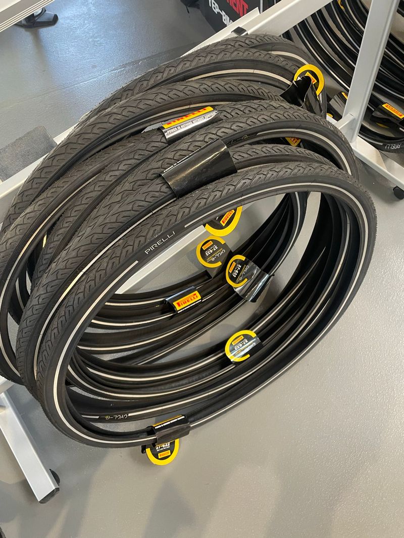 Pirelli Cycl-e DT Sport Tire Tyres & Tubes d'occasion