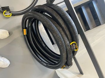 Pirelli CYCL-E GT bike d'occasion — image 3 sur 3