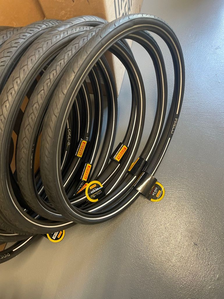Pirelli CYCL-E GT Tire bike d'occasion — image 3 sur 4