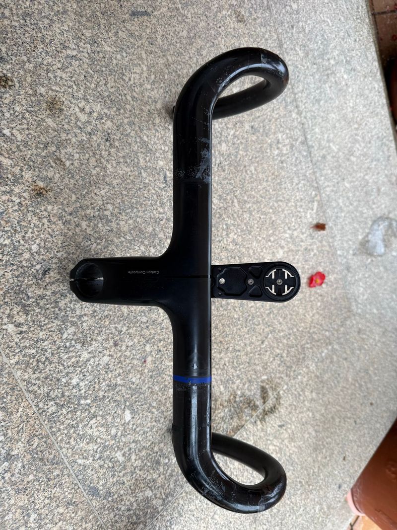 Used Giant SLR Aero Carbon Handlebar Cockpit