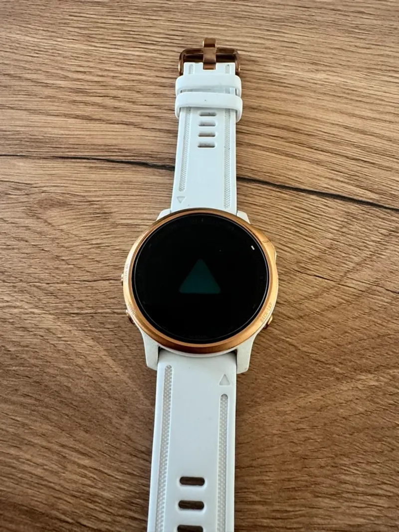 Used Garmin Fenix 6s pro Electronics