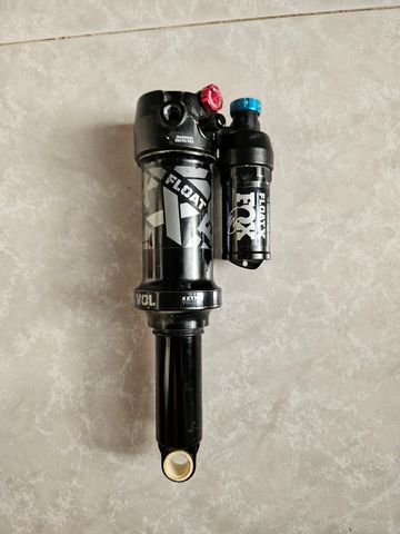 Used Fox Racing Float X Performance Elite 2025 bike — image 4 of 4