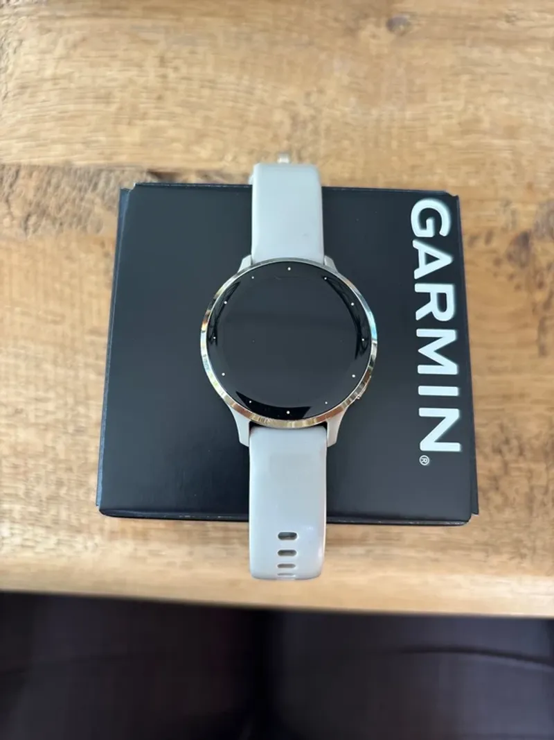 Used Garmin Venu 3S Electronics