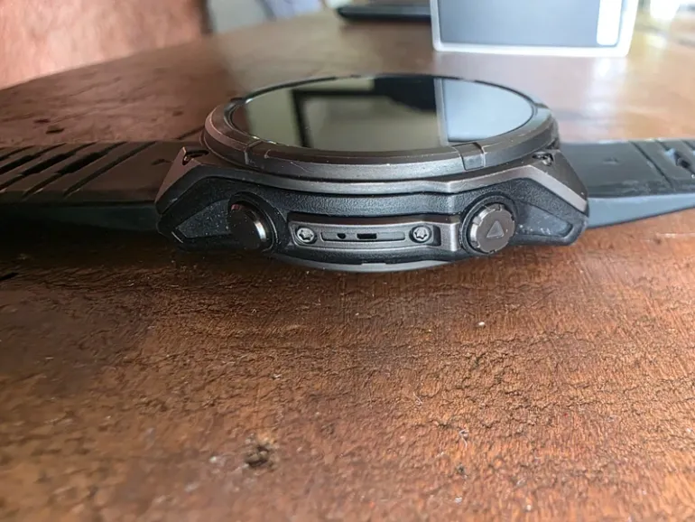 Used Garmin fenix 8 sapphire solar 51mm bike — image 7 of 10