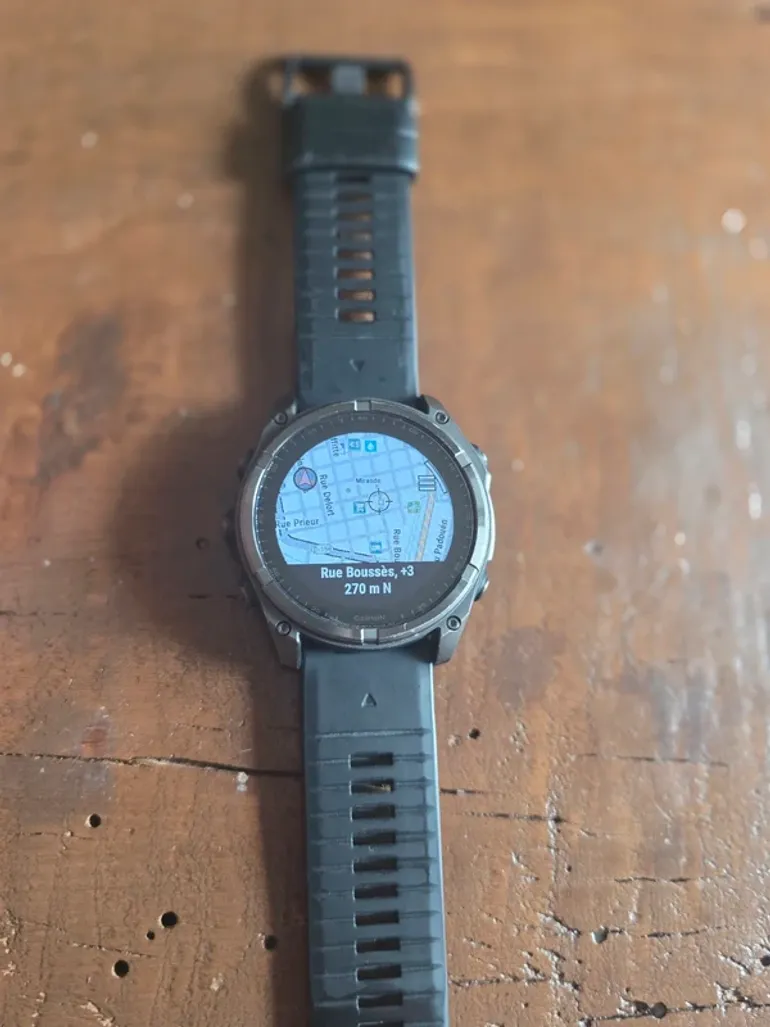 Used Garmin fenix 8 sapphire solar 51mm bike — image 9 of 10