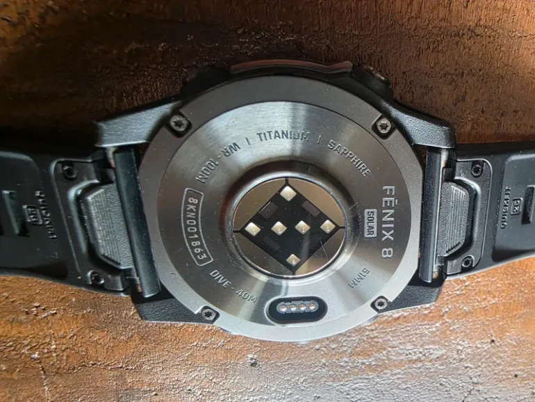 Used Garmin fenix 8 sapphire solar 51mm bike — image 4 of 10