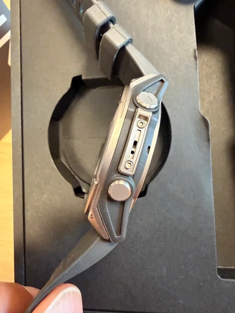 Used Garmin Fénix 8 Amoled Sapphire Titane bike — image 4 of 7