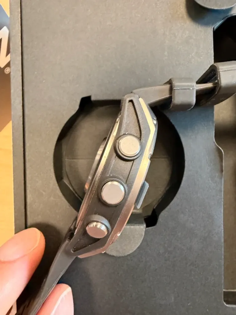 Used Garmin Fénix 8 Amoled Sapphire Titane bike — image 5 of 7
