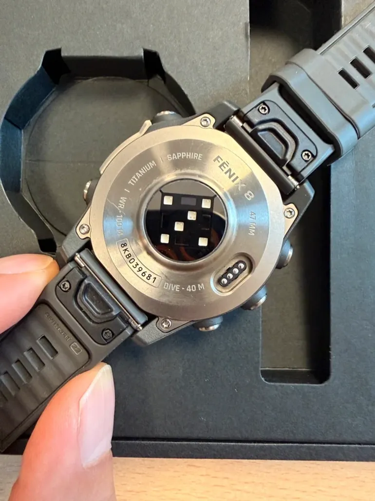 Used Garmin Fénix 8 Amoled Sapphire Titane bike — image 6 of 7