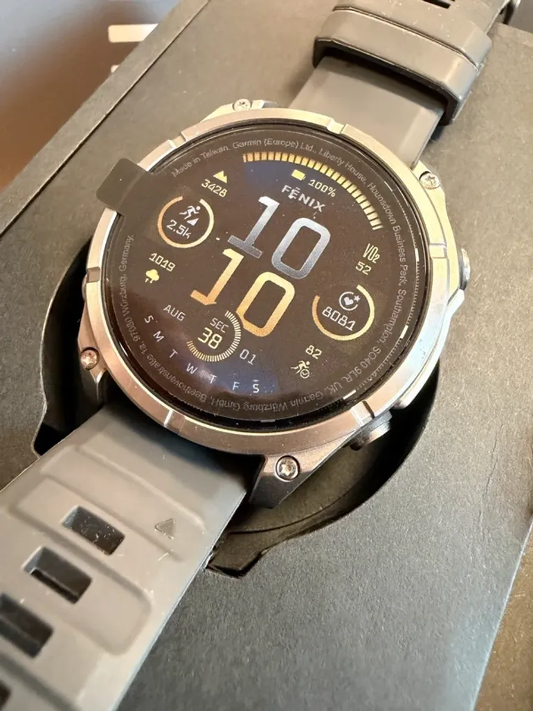 Used Garmin Fénix 8 Amoled Sapphire Titane bike — image 3 of 7
