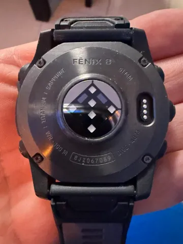 Used Garmin Fenix 8 AMOLED 51 mm bike — image 2 of 6