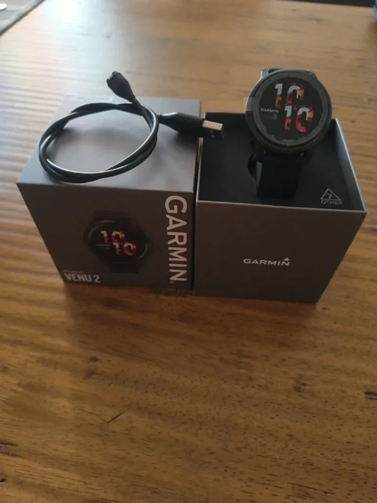 Used Garmin Venu 2 bike — image 2 of 3