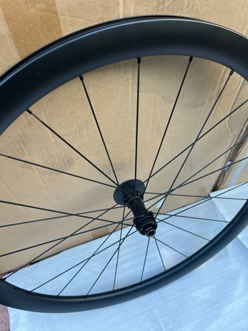 Brugt kore Carbon Wheelset 40mm 2026 bike — billede 2 af 3