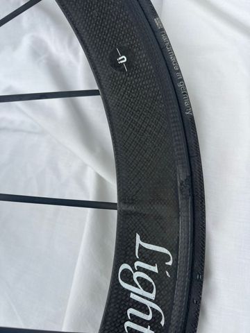 Used Lightweight Wheelset bike — image 4 of 6
