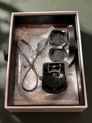 Used Wahoo Elemnt Bolt v2 2022 bike — image 2 of 3