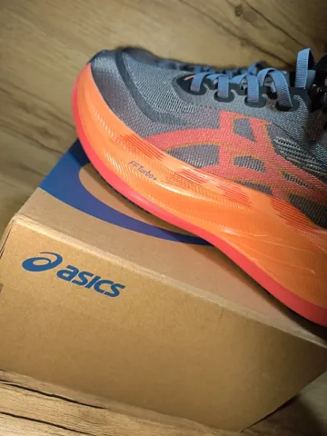 Used Asics Superblast 2 bike — image 5 of 5