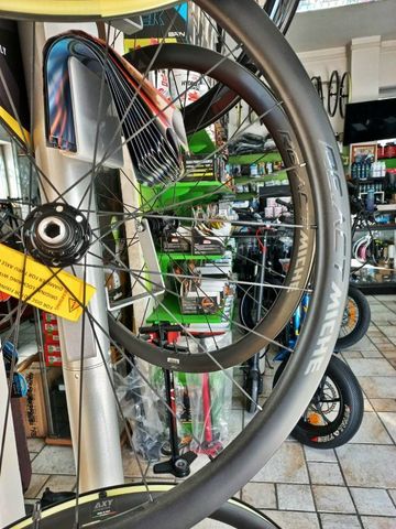 Miche RE.ACT XDR Tubeless Wheelset bike d'occasion — image 2 sur 4