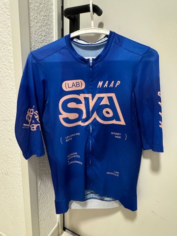 Gebrauchtes MAAP Jersey Lab Sydney 2026 bike — Bild 1 von 2