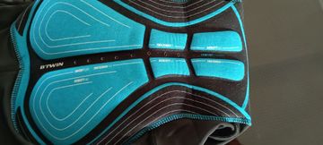 Used Triban Black bike — image 6 of 6
