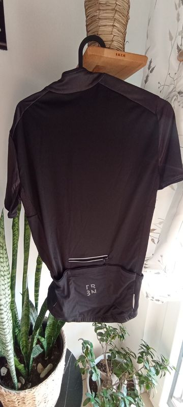 Used Triban Black bike — image 2 of 6