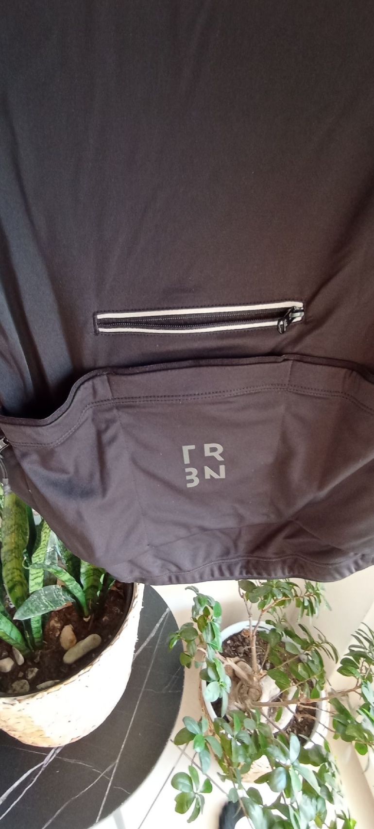 Used Triban Black bike — image 3 of 6