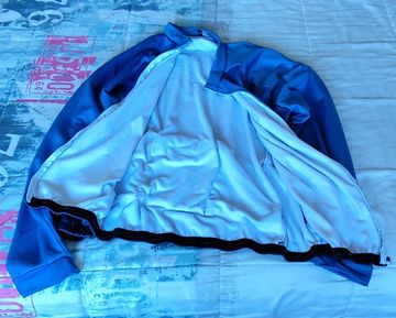 Gebrauchtes China Chaqueta invierno bike — Bild 1 von 2