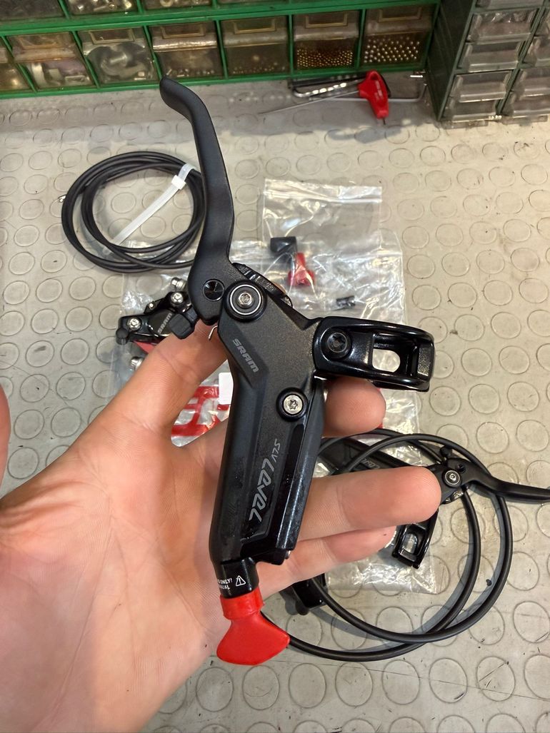 Brugt Sram LEVEL SLV. DISC BRAKE SET. bike — billede 9 af 15