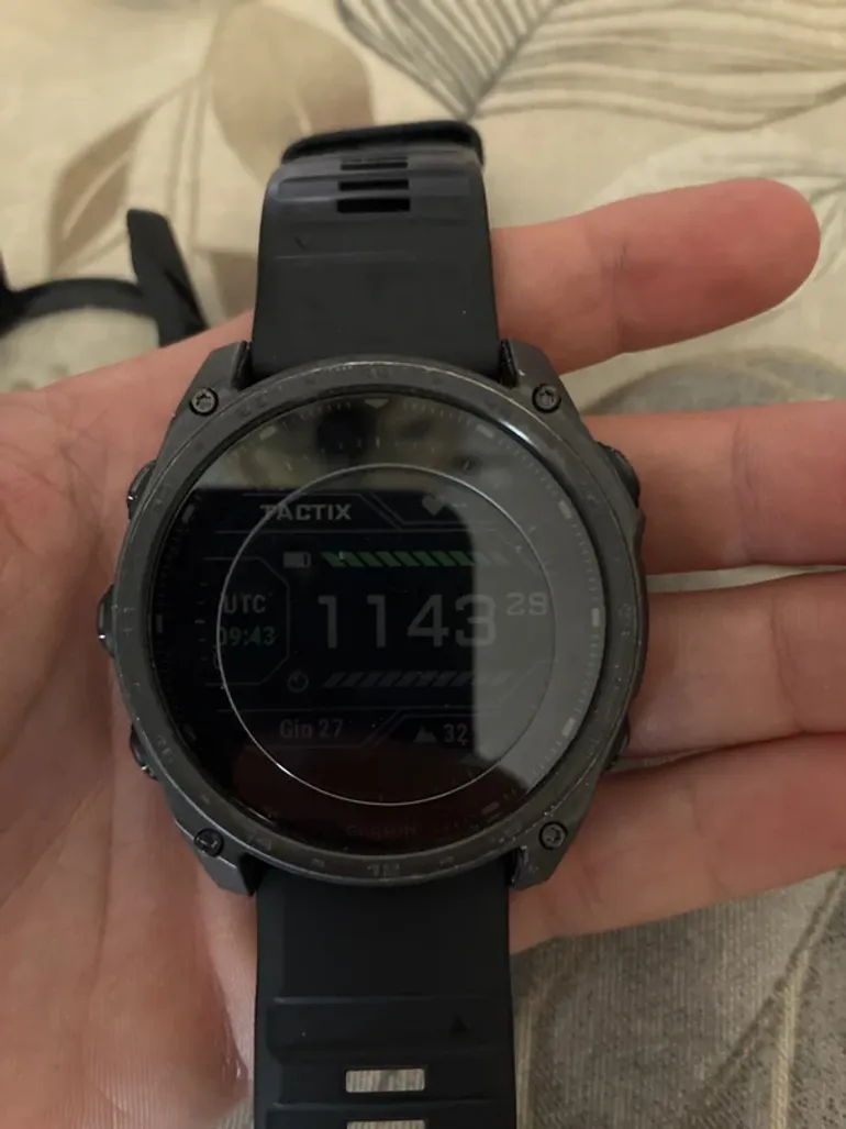 Used Garmin tactix 8 solar sapphire bike — image 4 of 7