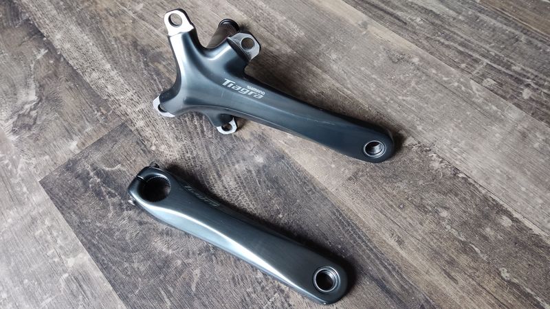 Used Shimano Tiagra FC-4700 Drivetrain & Pedals