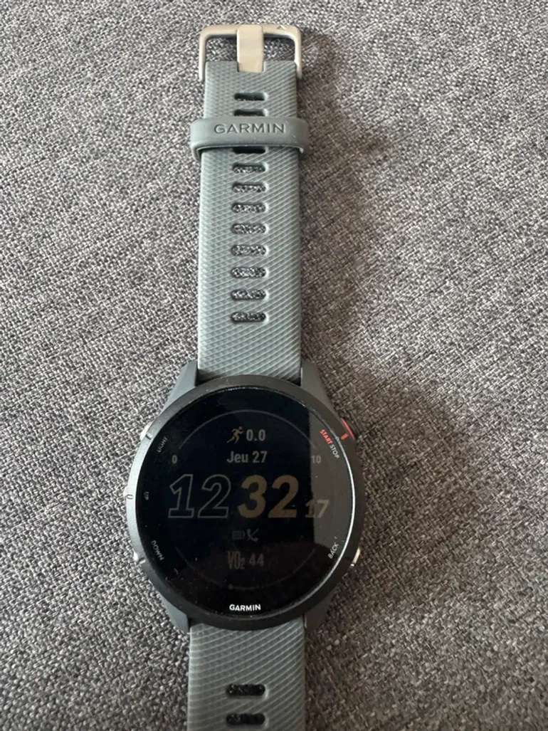 Used Garmin Forerunner 255 bike — image 2 of 4