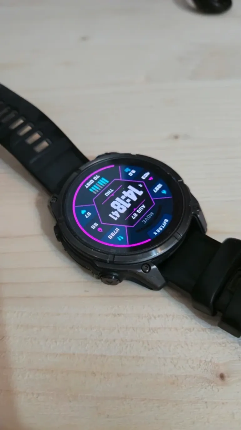 Used Garmin Fenix 8 bike — image 4 of 11