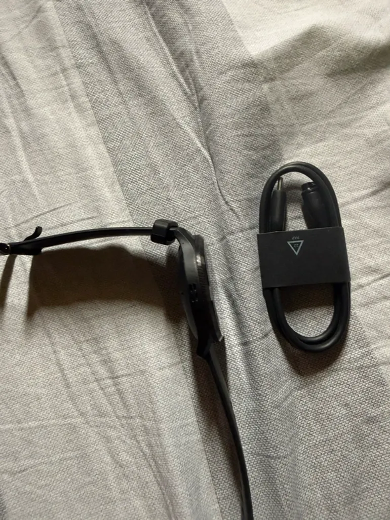 Used Garmin Venu 3 bike — image 4 of 4