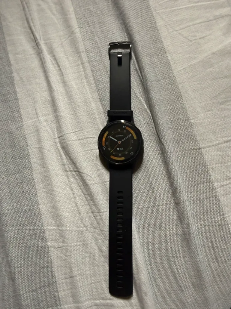 Used Garmin Venu 3 bike — image 2 of 4