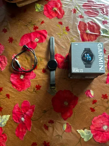 Used Garmin Venu 2s bike — image 2 of 2
