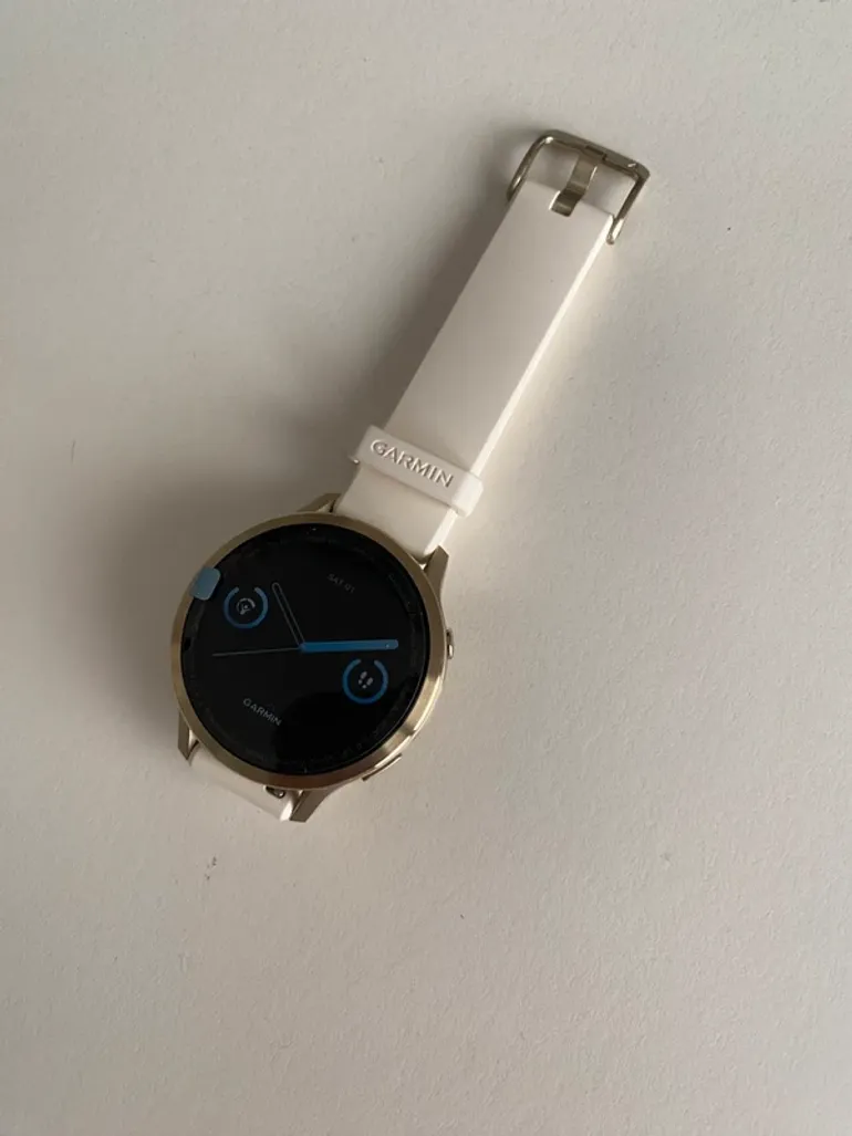 Used Garmin Venu 4 bike — image 2 of 5