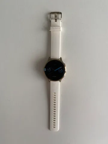 Used Garmin Venu 4 bike — image 3 of 5