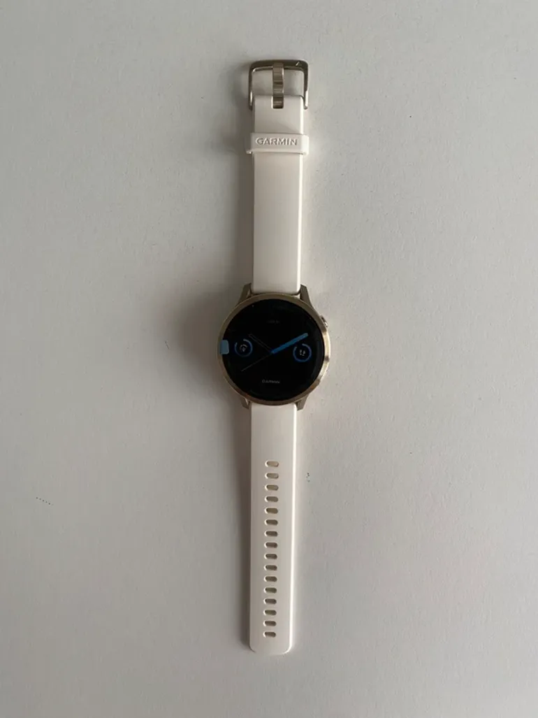 Used Garmin Venu 4 bike — image 3 of 5