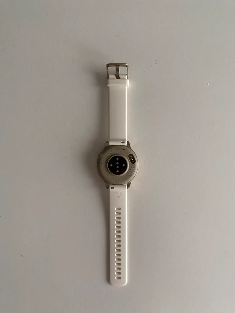 Used Garmin Venu 4 bike — image 4 of 5