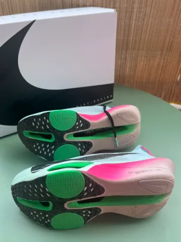 Used Nike Alphafly 3 bike — image 2 of 6