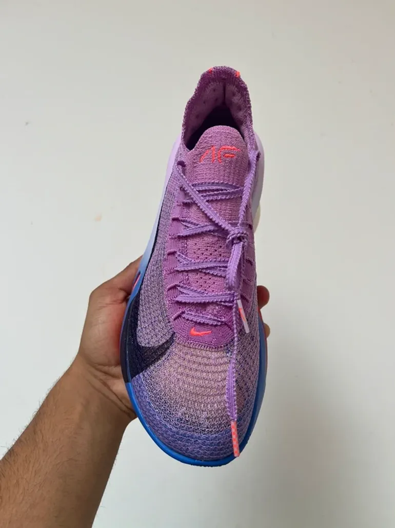 Used Nike Air Zoom Alphafly Next% 3 bike — image 2 of 15